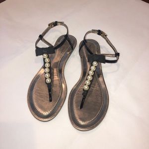 Kate Spade pearl and black Sandal